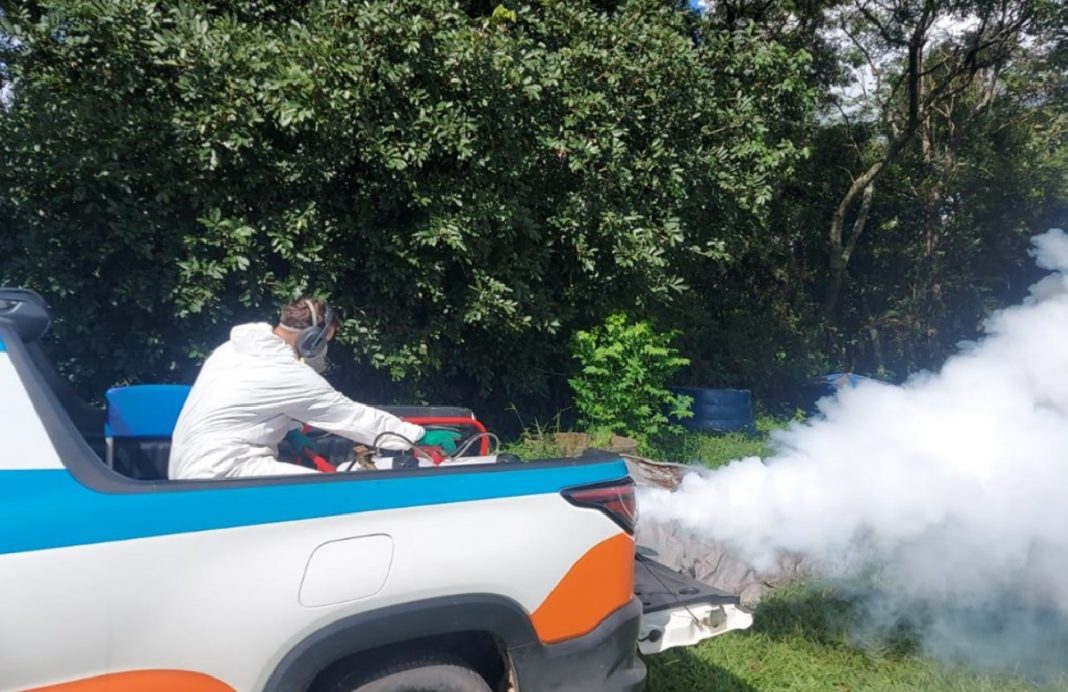 prefeitura-reforca-fumace-durante-verao-para-combater-mosquitos-em-sao-jose-dos-campos