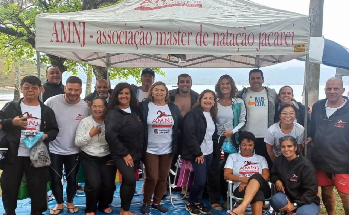 nadadoras-de-jacarei-vencem-maratona-no-litoral-norte