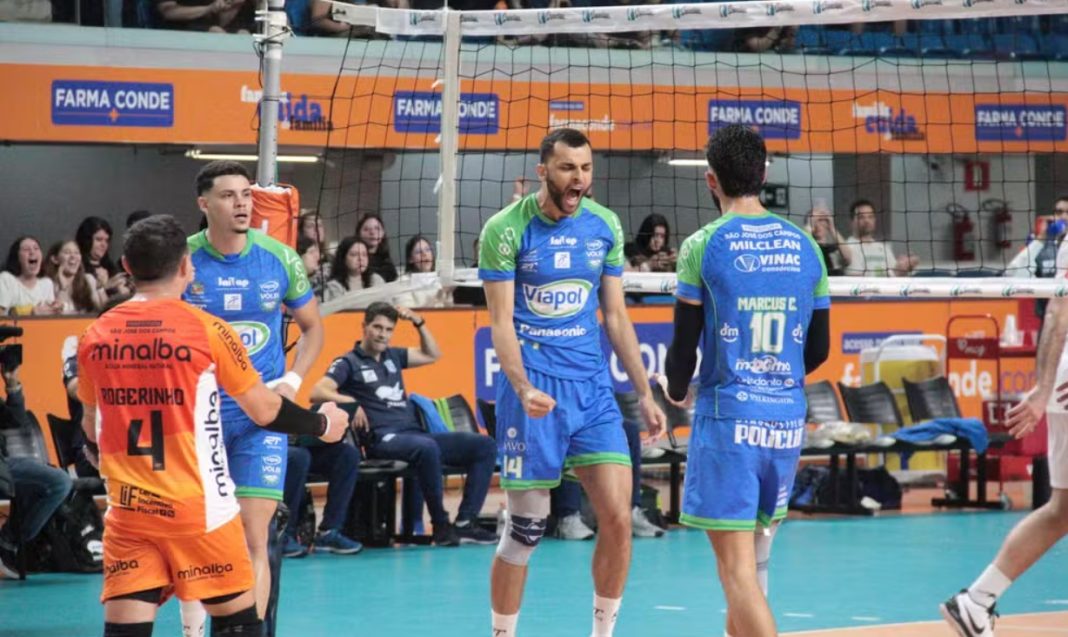 volei-sao-jose-vence-minas-no-tie-break-em-estreia-da-superliga-masculina