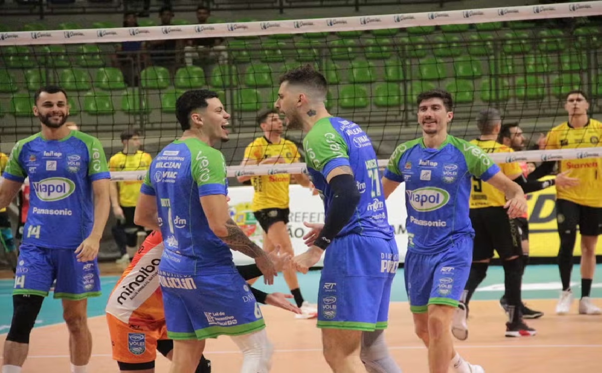 no-tie-break-sao-jose-vence-guarulhos-e-conquista-segunda-vitoria-seguida-na-superliga