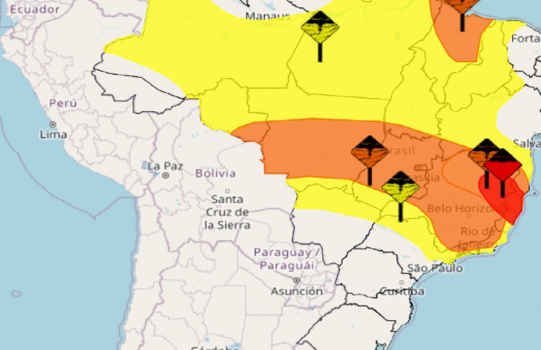 alerta-nao-e-diluvio-mas-e-quase-vale-e-litoral-sob-aviso-de-chuvas-intensas