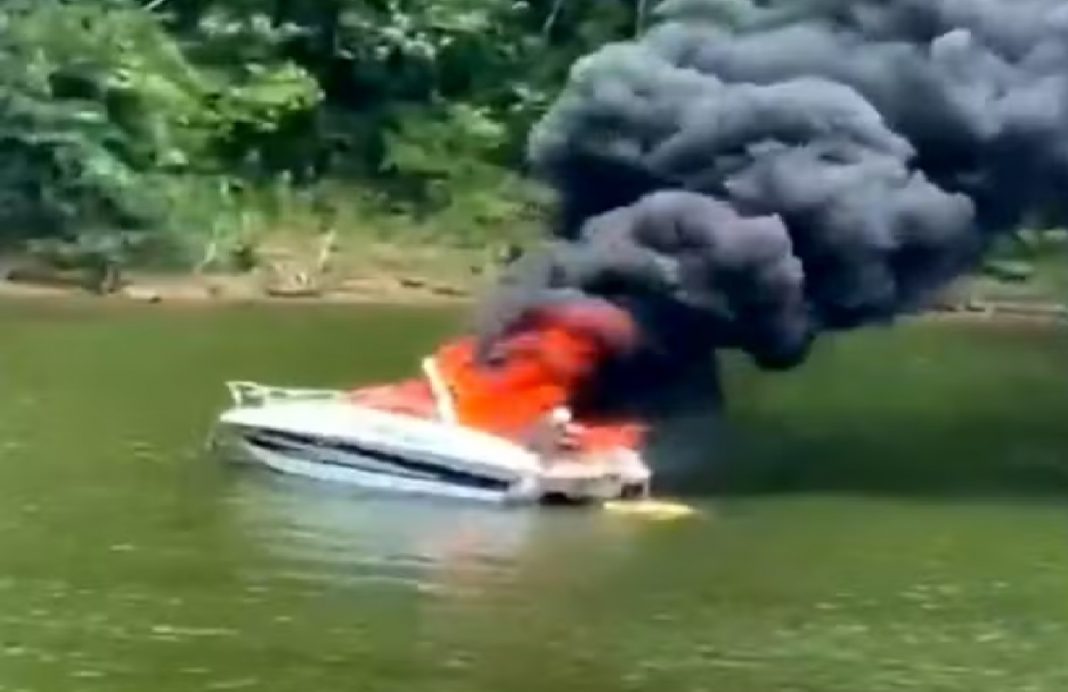 explosao-de-lancha-em-represa-deixa-seis-turistas-feridos-em-nazare-paulista-sp