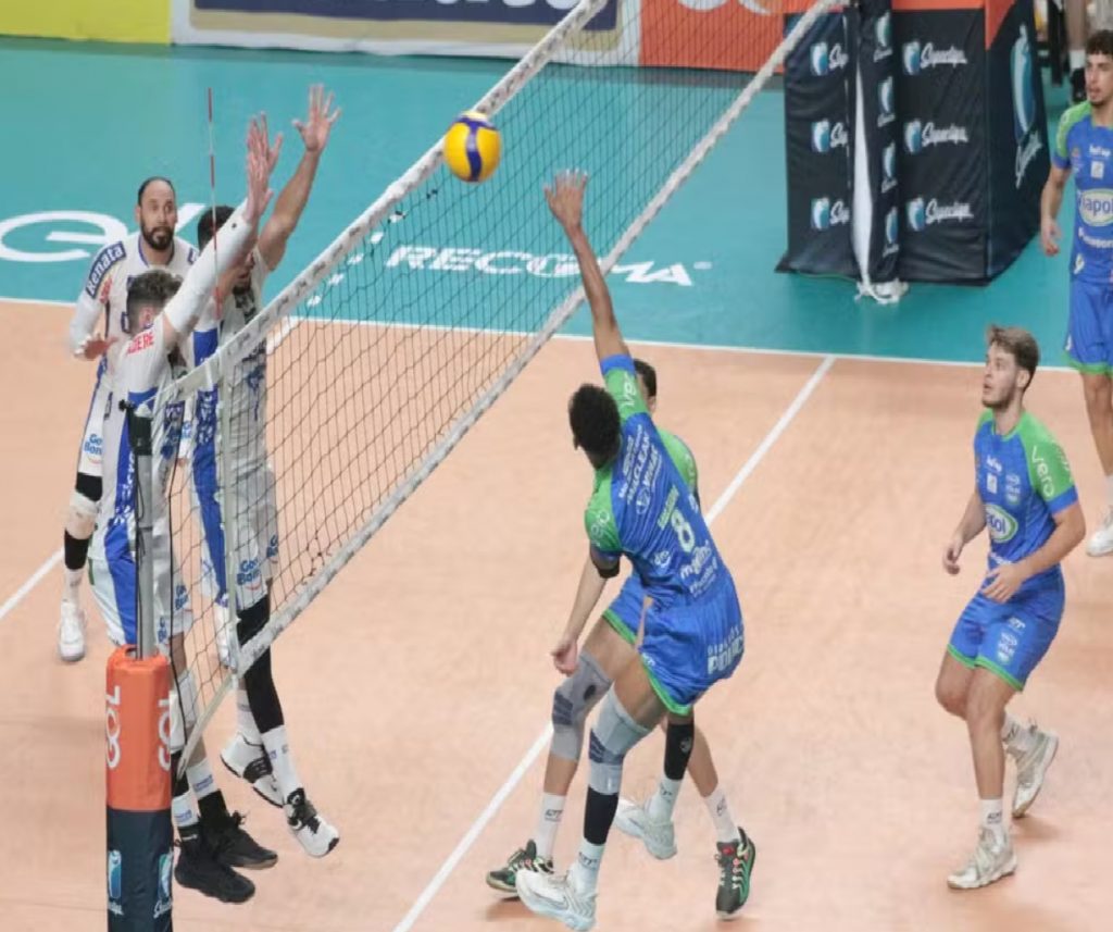 sao-jose-sofre-decima-derrota-seguida-na-superliga-masculina-contra-campinas