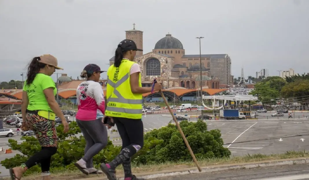 mais-de-112-mil-romeiros-sao-esperados-em-aparecida-para-a-festa-da-padroeira